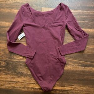 Old Navy burgundy Long Sleeve Bodysuit size Xs nwt